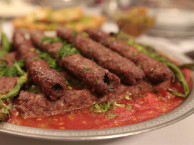 Acı Ezmeli Kıyma Kebabı